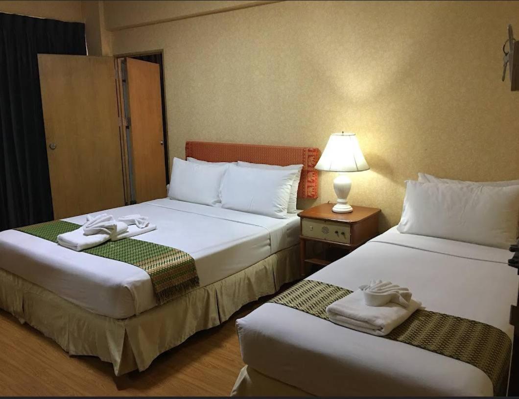 12Pm Bangkok Hotel Kültér fotó